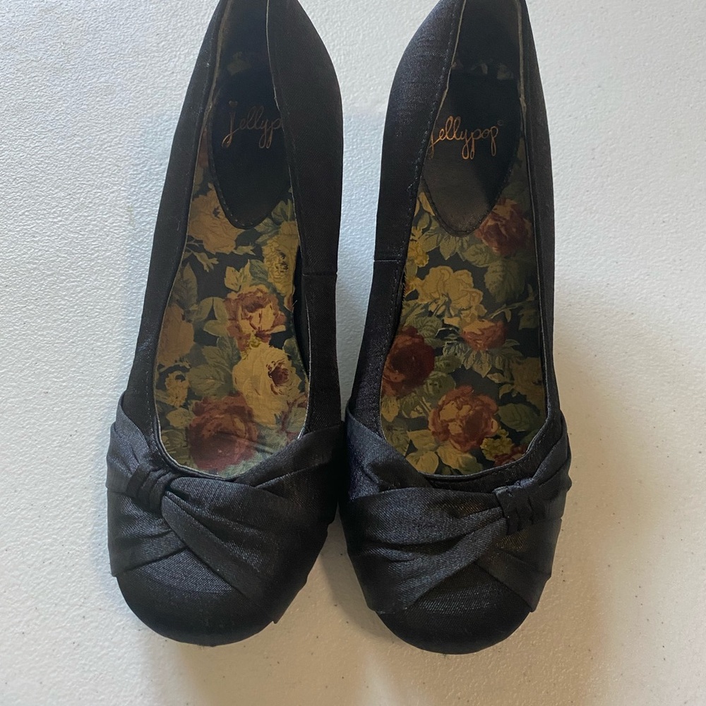 Jellypop Black Heels Elegant Design size 7